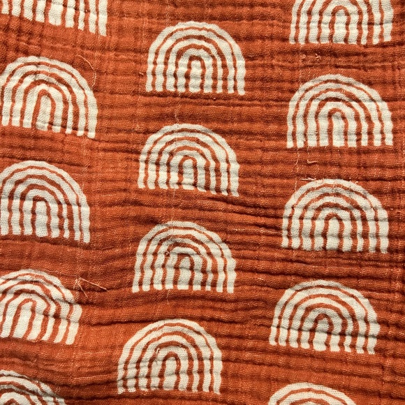 Rust Rainbow Patterned Crib Sheet - Picture 3 of 5